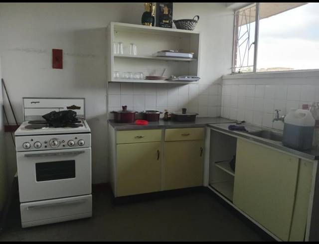 1 BEDROOM APARTMENT FOR SALE IN VEREENIGING CENTRAL
